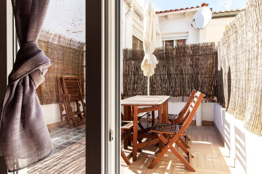 Apartamento Con Terraza Privada Cerca De La Playa Valencia Exterior foto
